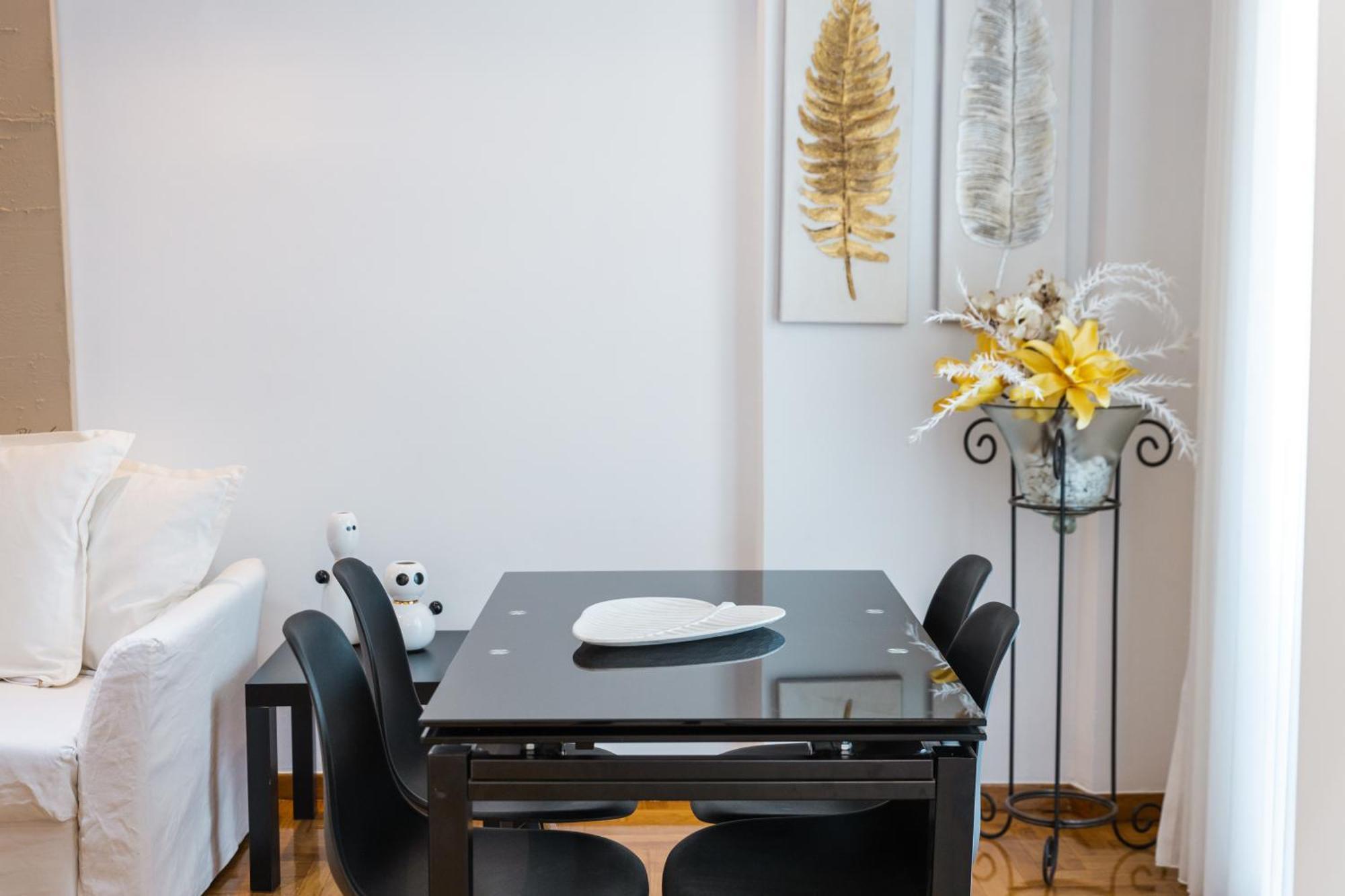 Apartment In Glyfada Center Atina Dış mekan fotoğraf