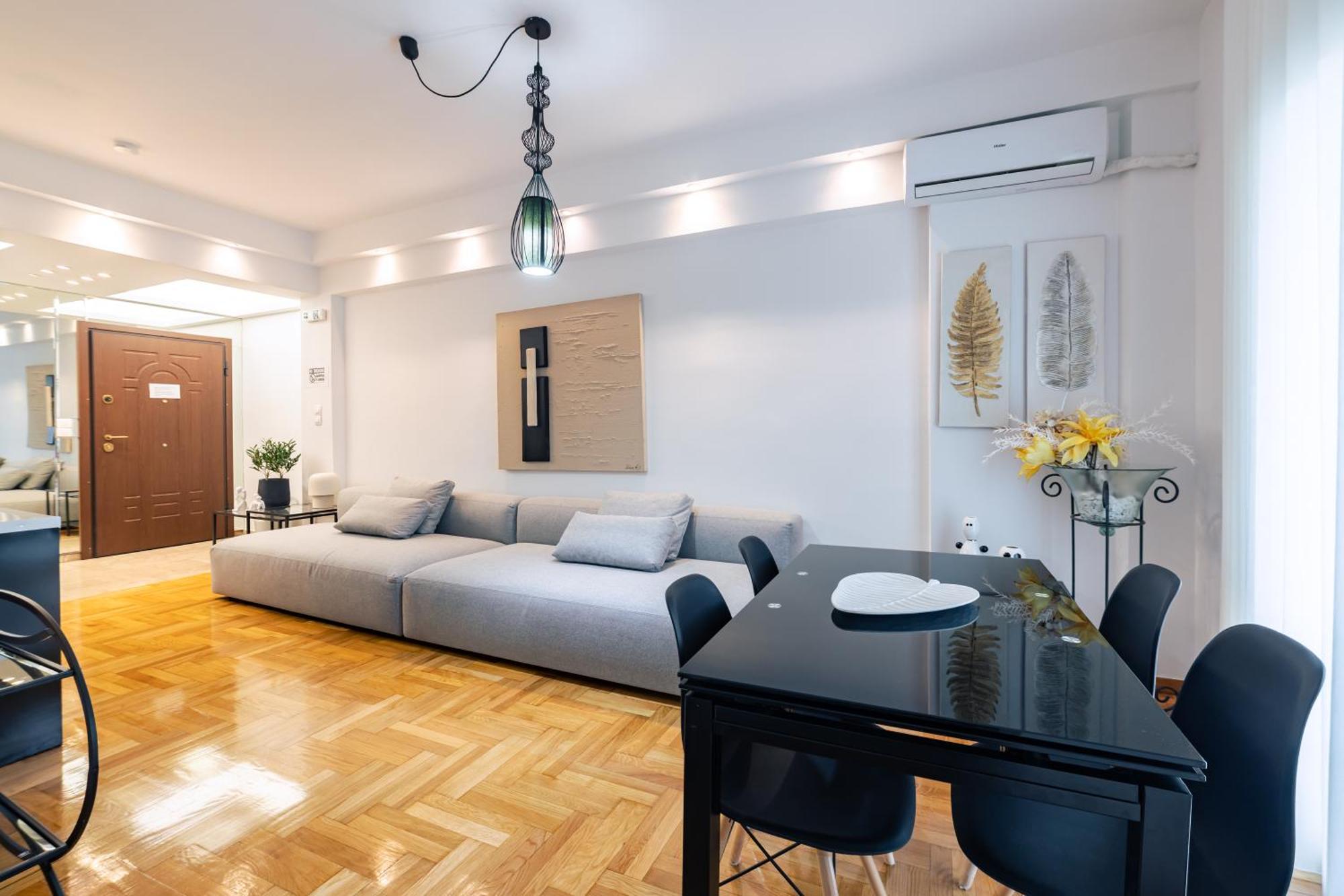 Apartment In Glyfada Center Atina Dış mekan fotoğraf